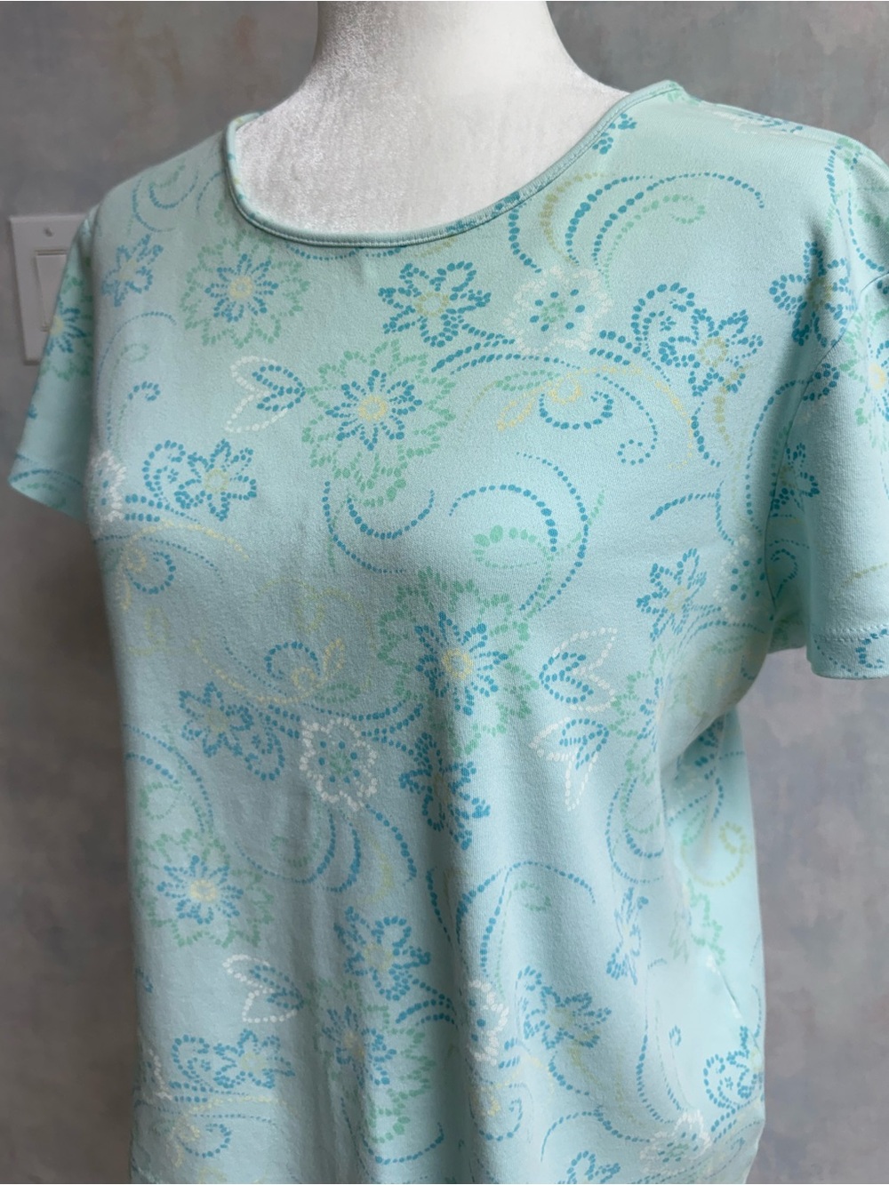 2 Pack - Croft & Barrow -Like New-100% Pima Cotton Short Sleeve Tees, Light Blue - Picture 6 of 13